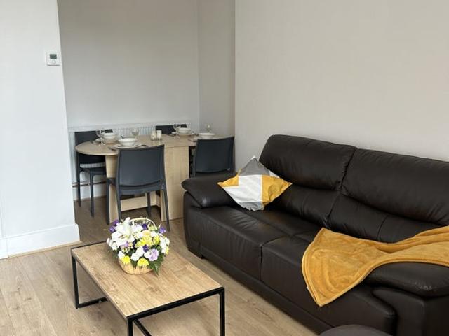 Apartment for rent in Ashgrove, Ballindoch