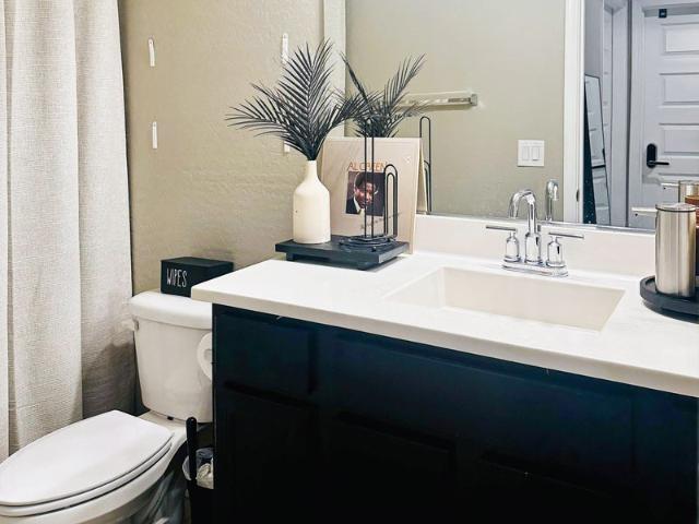 Room for rent in Laveen, Arizona