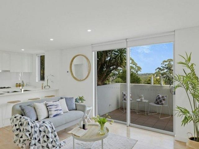 Apartment for rent in Lower North Shore, Sydney