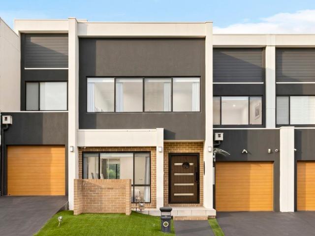 House for sale in Grantham Farm, Sydney