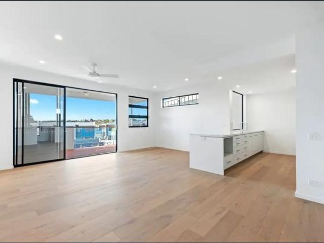 Townhouse for rent in Toombul, Queensland