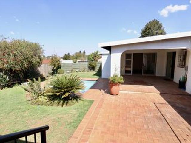 House for sale in Dawnview, City of Ekurhuleni Metropolitan Municipality
