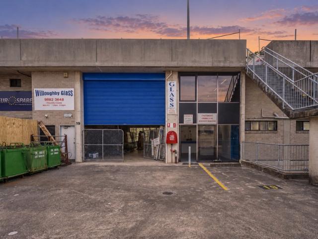 Warehouse for sale in Lower North Shore, Sydney
