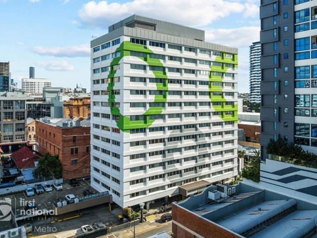 Office for rent in Toombul, Queensland