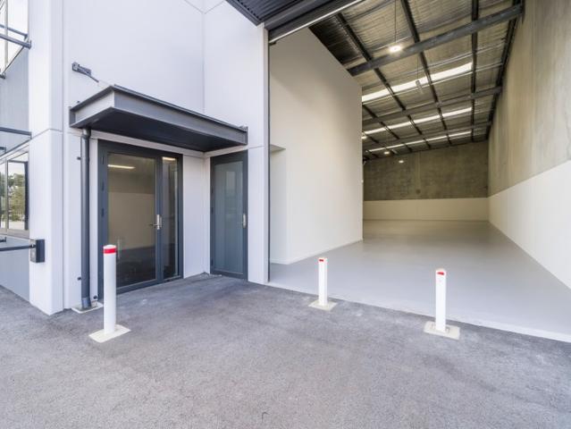 Warehouse for rent in Belmont, City of Belmont