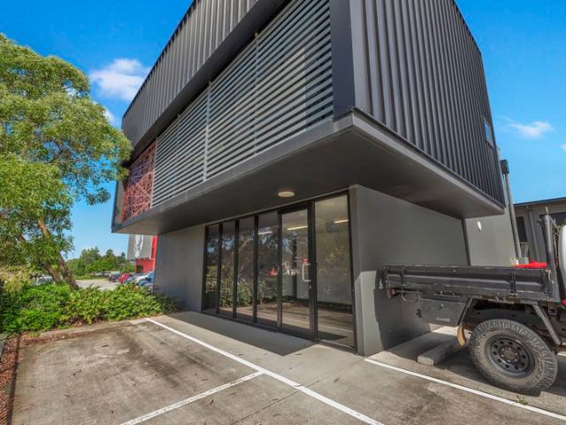 Warehouse for sale in Kings Creek, Queensland