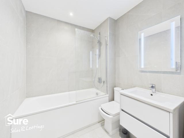 Apartment for rent in The Image, Pouchen End