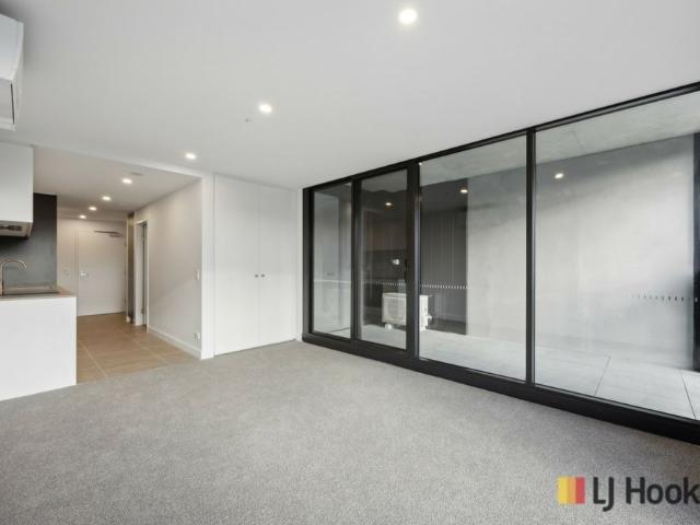 Apartment for rent in Phillip, District of Woden Valley