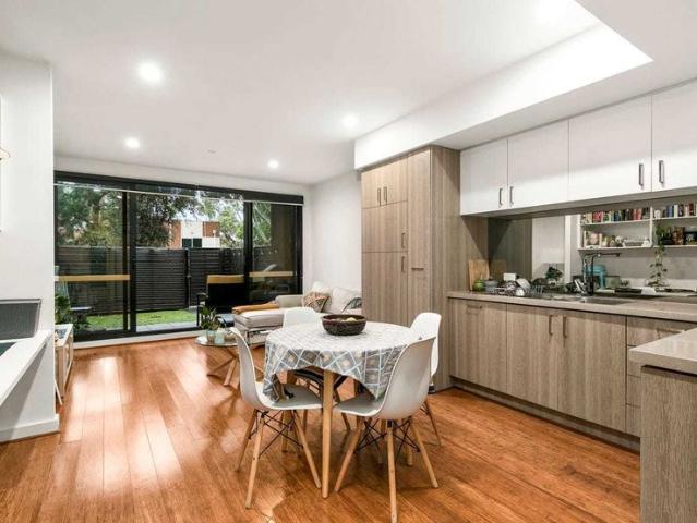 Apartment for rent in Essendon, Melbourne