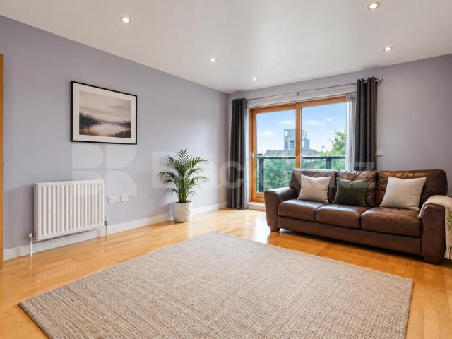 Apartment for rent in Chalk Farm, Greater London