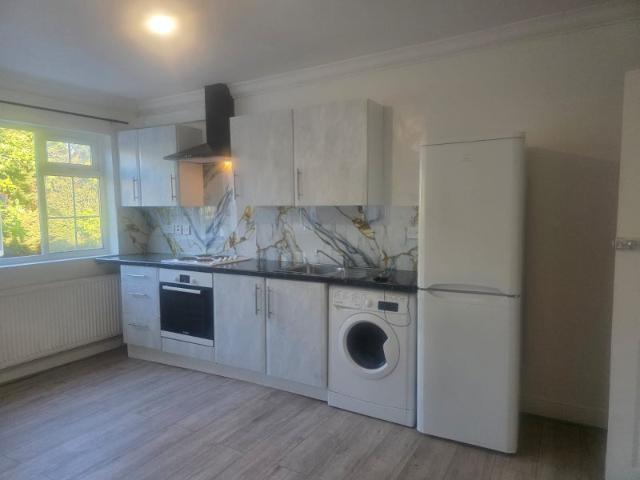 Apartment for rent in Hendon Central, Greater London