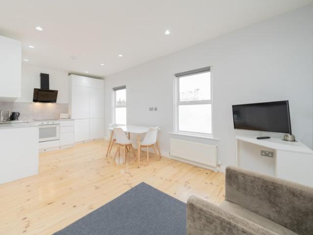 Apartment for rent in Kilburn, Greater London