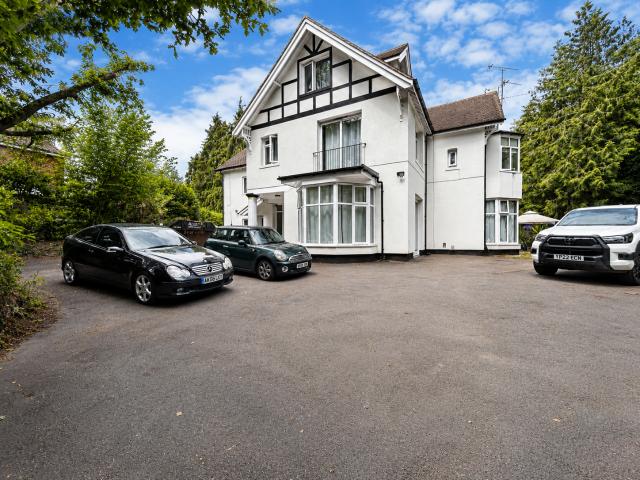 Apartment for rent in Westfield, Woking