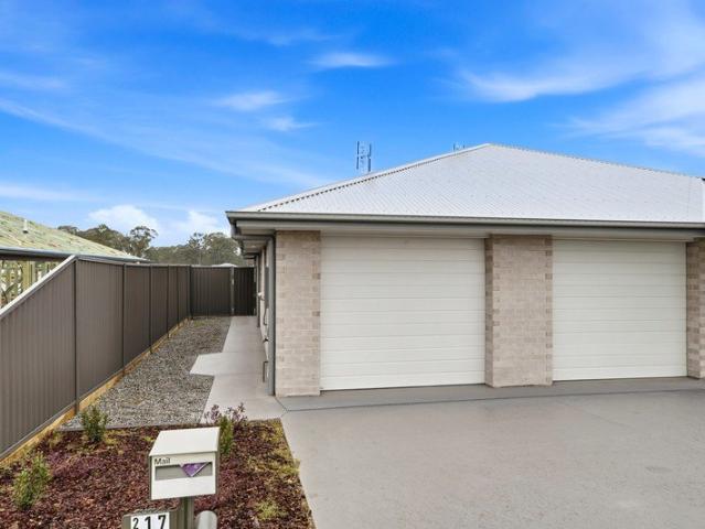 Duplex for rent in Buchanan, New South Wales