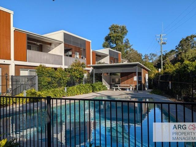 Townhouse for rent in Scholars Green, Sunshine Coast Regional