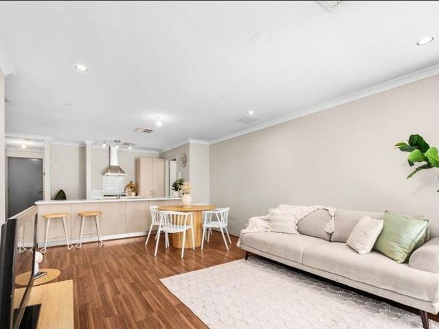 Villa for rent in Queens Park, City of Canning