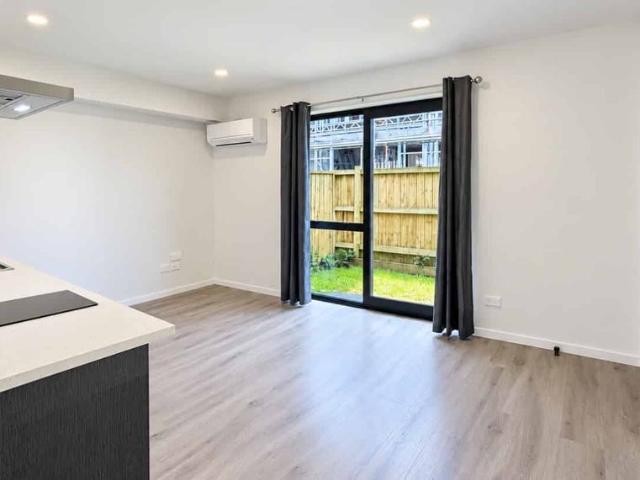 Property for rent in Manurewa, Oroua County