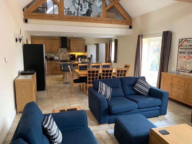 House for rent in Fulshaw Park, Wilmslow