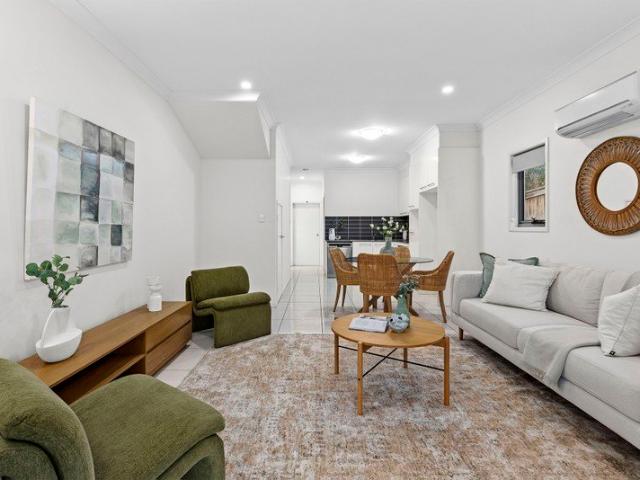 Townhouse for sale in Toombul, Queensland