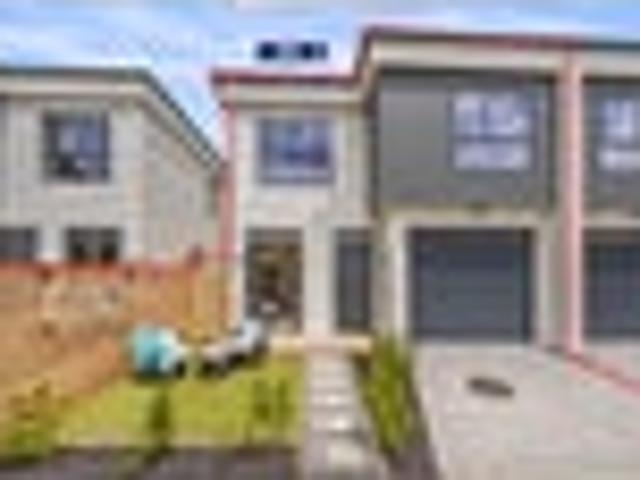 Townhouse for sale in Howick