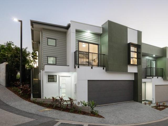 Townhouse for sale in Toombul, Queensland