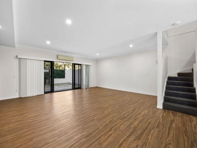 Townhouse for rent in Toombul, Queensland