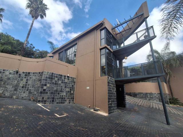 Townhouse for sale in Vosloorus, Gauteng