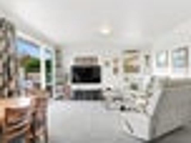 House for sale in Otakou