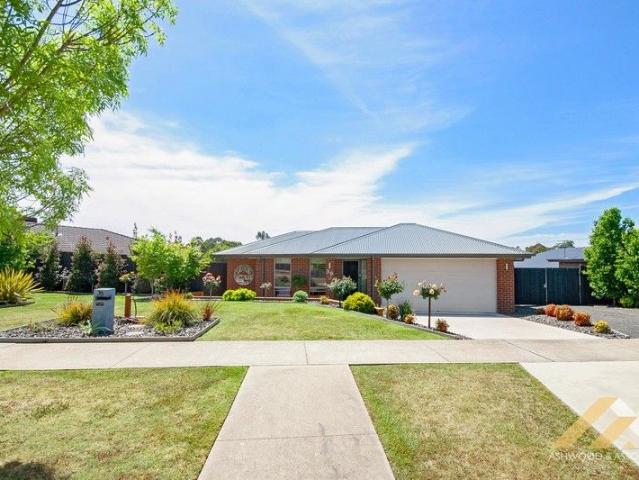 House for sale in Eastwood, Victoria