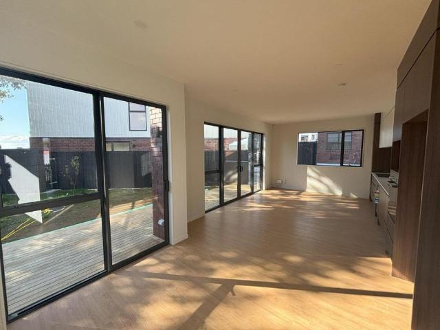 House for rent in Howick, Oroua County
