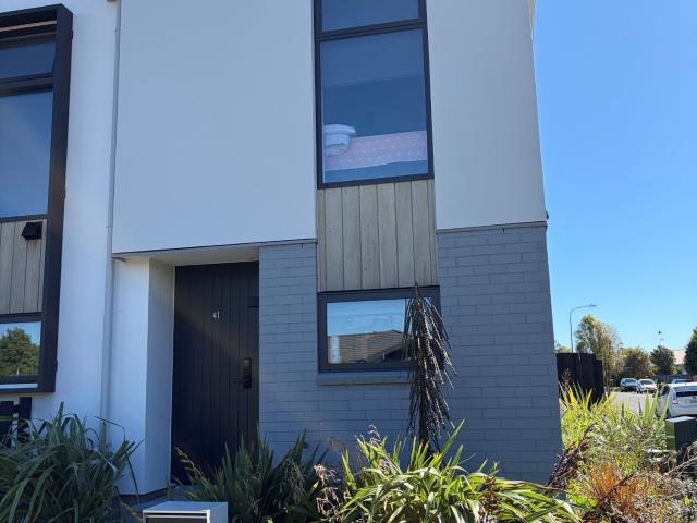 Apartment for rent in Charleston, Linwood-Central-Heathcote Community