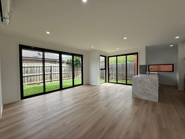 Townhouse for sale in Camerons Creek, Victoria