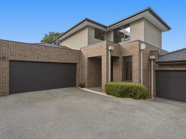 Townhouse for rent in Camerons Creek, Victoria