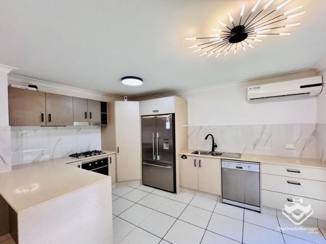 Townhouse for sale in Runaway Bay, Gold Coast City