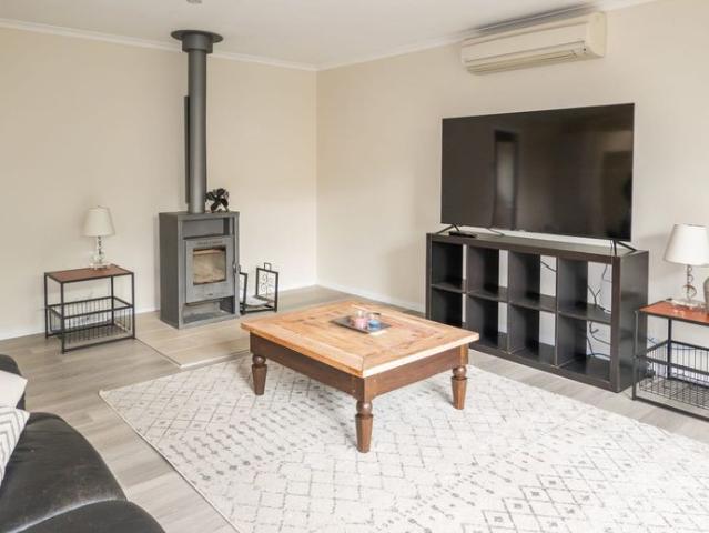 House for rent in Victoria
