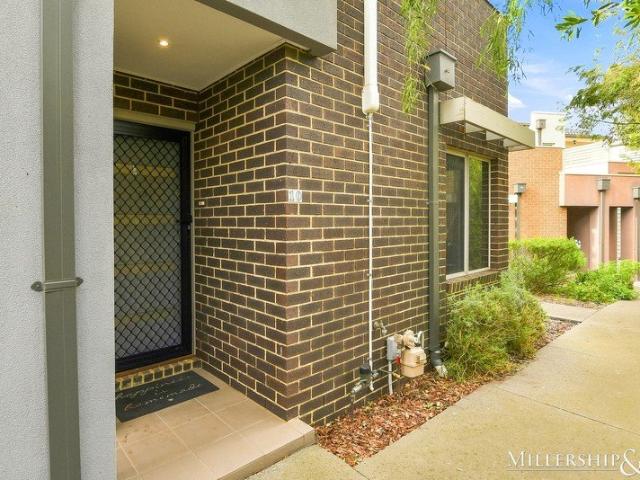 Townhouse for sale in Camerons Creek, Victoria