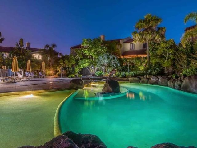 Townhouse for rent in Paremoremo