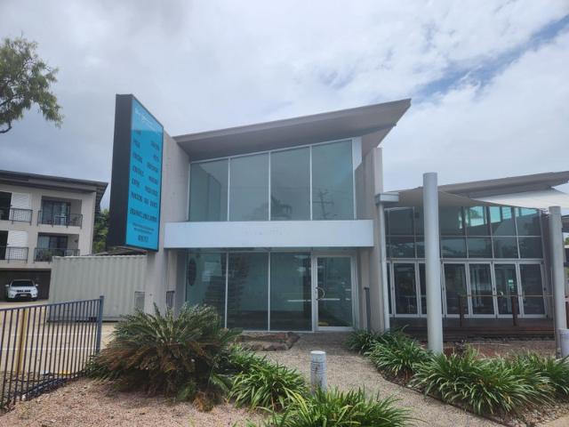 Office for rent in Kewarra Beach, Queensland