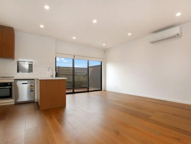 Townhouse for rent in Camerons Creek, Victoria