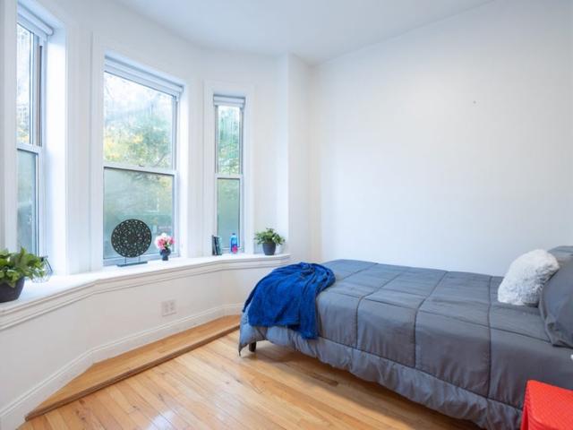Room for rent in Arverne, New York