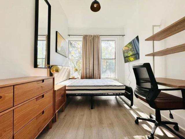 Room for rent in Arverne, New York