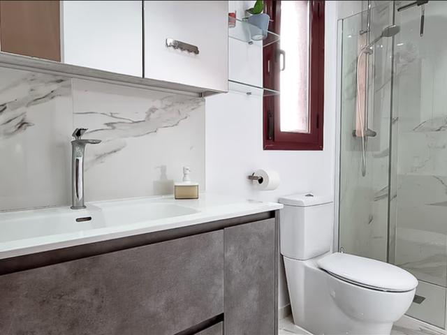 Apartamento en alquiler en Castillo de la Duquesa, Costa del Sol Occidental