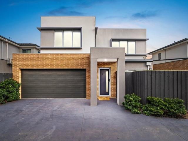 Townhouse for sale in Camerons Creek, Victoria