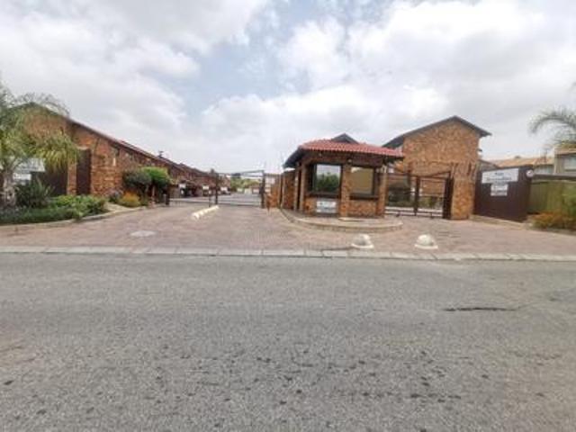 Apartment for sale in Tembisa, Gauteng