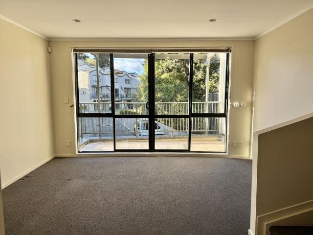 Townhouse for rent in Wairau Valley, Oroua County