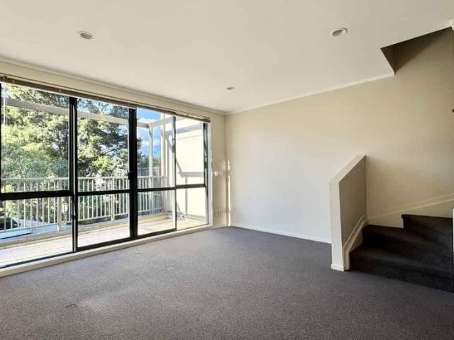 Townhouse for rent in Wairau Valley, Oroua County