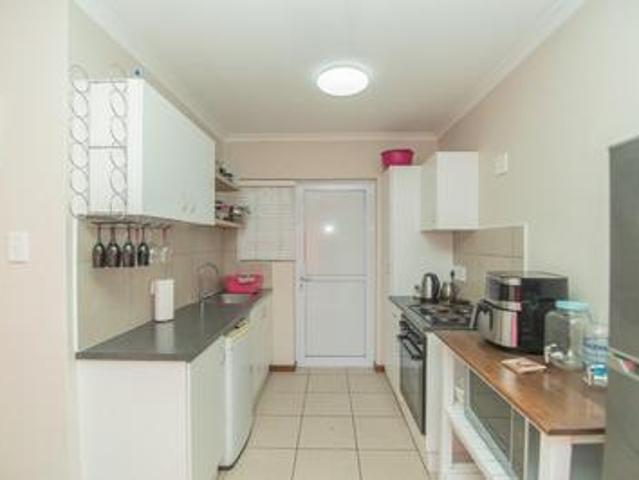 Townhouse for sale in Port Elizabeth, Eastern Cape