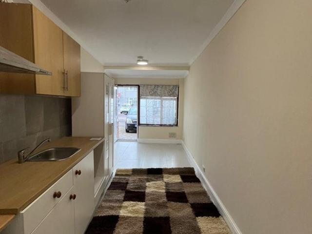 Studio for rent in London Borough of Hounslow, Greater London