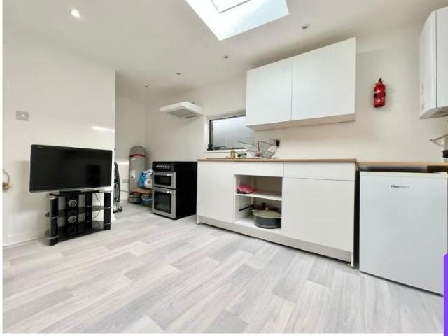 Studio for rent in London Borough of Redbridge, Greater London