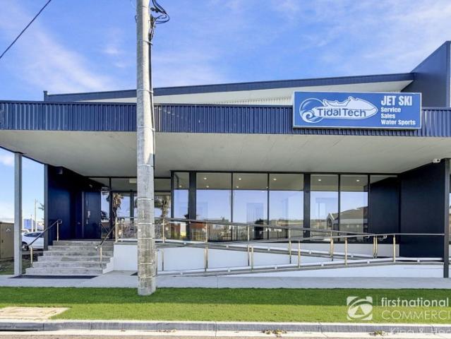 Retail for rent in Lakes Entrance, Victoria